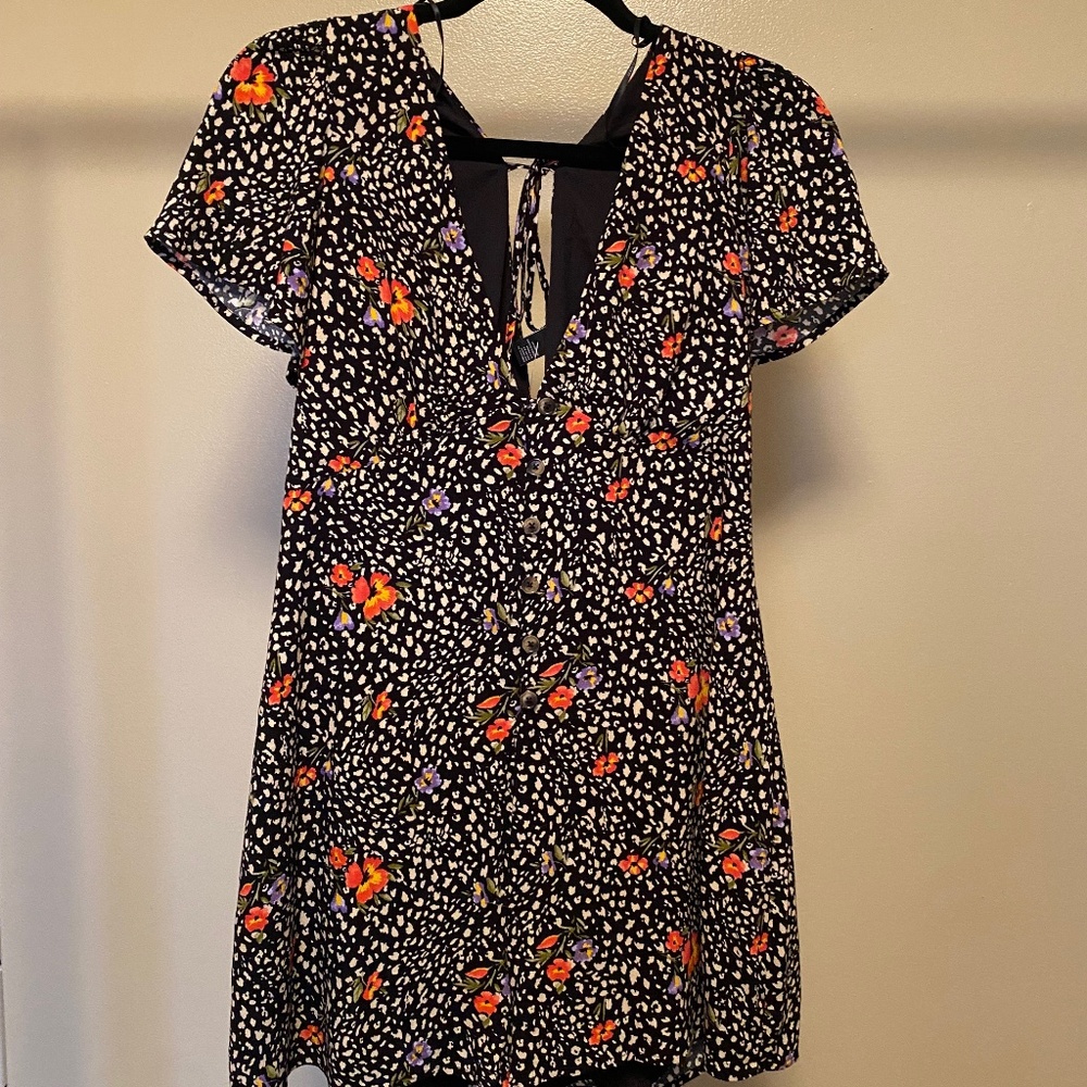 Floral Romper with Tie Back and Buttons - NWT Forever21